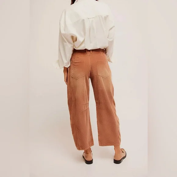 Free People We The Free Good Luck Mid-Rise Corduroy Barrel Jeans in Brown NWT - Picture 2 of 9